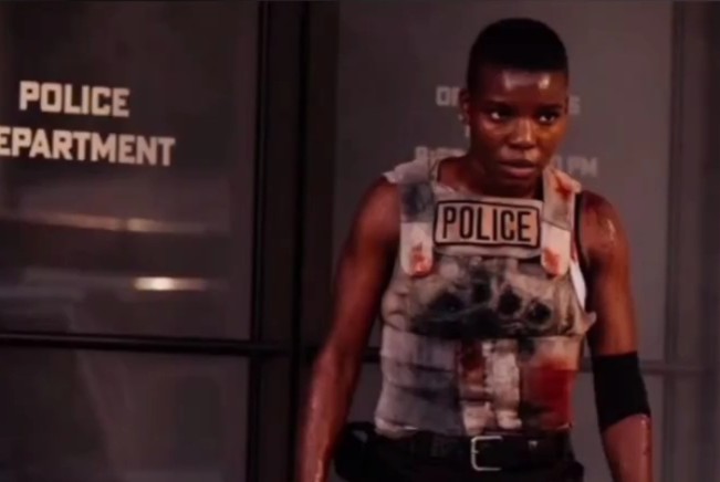 Ilustrasi cuplikan film Copshop tayang di Bioskop Trans TV malam ini. [Instagram]